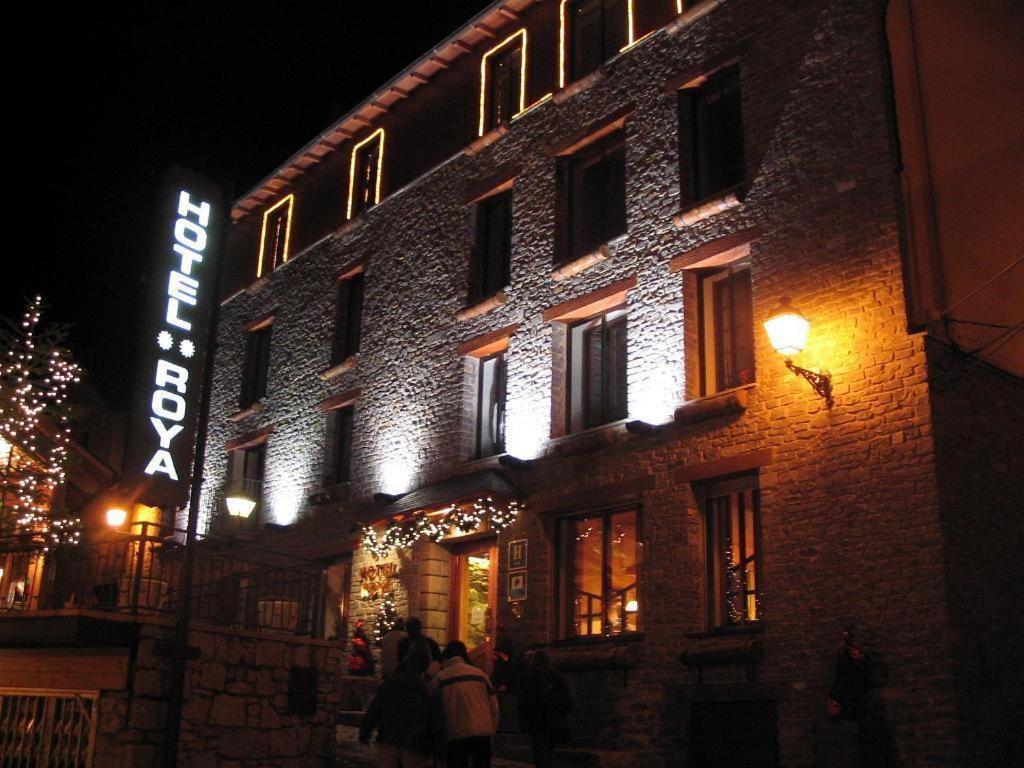 Hotel Roya Espot Exteriér fotografie